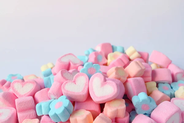 Par Rosa Branco Coração Forma Marshmallow Pilha Cor Pastel Flor — Fotografia de Stock