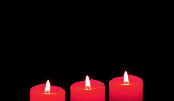 Candele Rosse Incandescenti Sullo Sfondo Nero Con Spazio Copia — Foto Stock