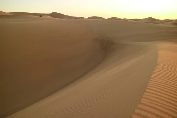 Espectacular Vista Las Inmensas Dunas Arena Con Grupo Personas Buggy — Foto de Stock