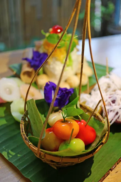 Silinebilen Taklit Meyveli Badem Ezmesi Çeşitli Tayland Geleneksel Tatlıları — Stok fotoğraf