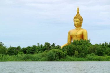Tayland 'ın Rıhtım Kenti Ang Tangası' ndaki Büyük Altın Buda Görüntüsü