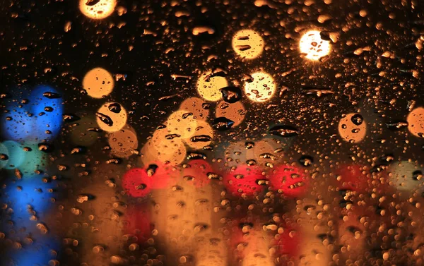 Gotas Lluvia Parabrisas Del Coche Con Luces Borrosas Largo Calle —  Fotos de Stock