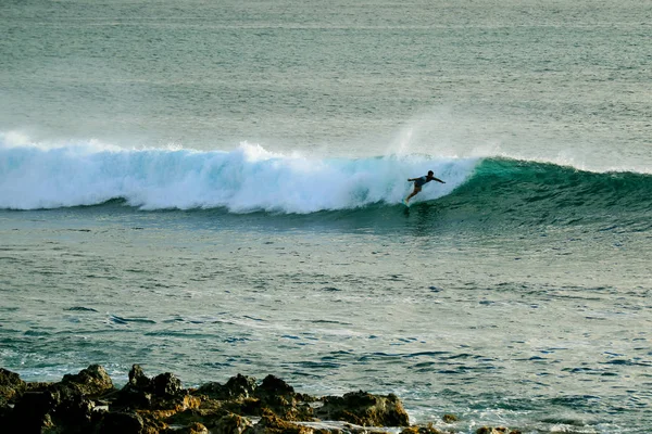 Talented Surfer Big Waves Pacific Ocean Hanga Roa Easter Island — Stock Photo, Image