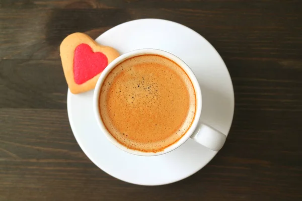 Top View Cup Coffee Heart Shaped Cookie Dark Brown Wooden — Stock Photo, Image