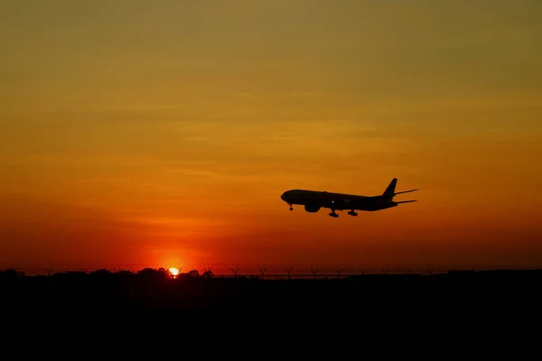 Silhouette Airplane Flying Beautiful Sunrise Sky — 스톡 사진
