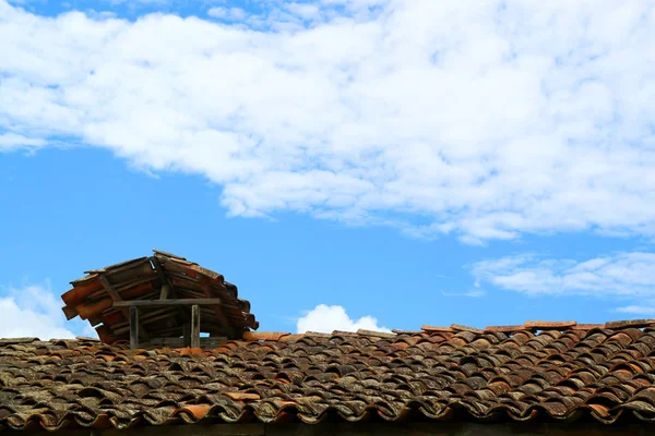 Unique Rustic Tiled Roof Blue Sky Chachapoyas Amazonas Region Peru — Stock Photo, Image