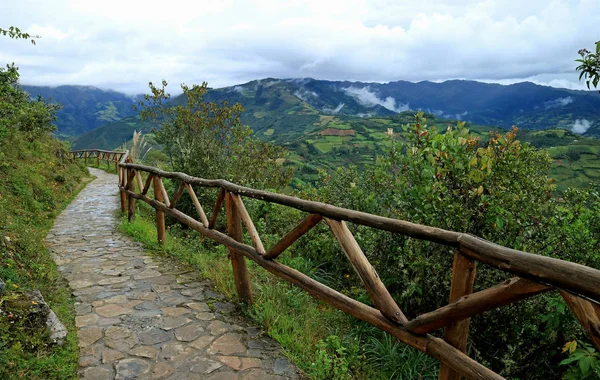 Pasarela Piedra Sitio Arqueológico Kuelap Región Amazonas Norte Perú América —  Fotos de Stock