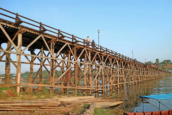 Mon Bridge Najdłuższy Ręcznie Robiony Most Drewniany Tajlandii Położony Dzielnicy — Zdjęcie stockowe