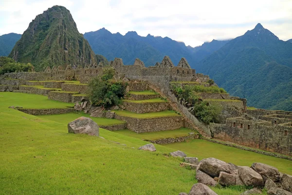Impressionantes Estruturas Incas Antigas Dentro Sítio Arqueológico Machu Picchu Patrimônio — Fotografia de Stock