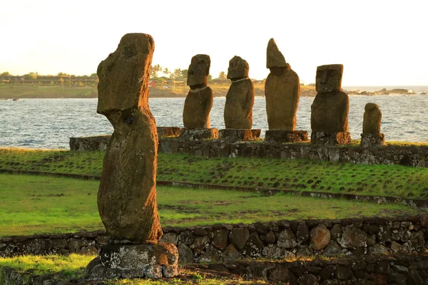 Statue Moai Ahu Tahai Complesso Cerimoniale Sull Isola Pasqua Del — Foto Stock