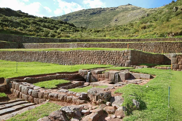 Tipon Kültéri Vízcsatornáinak Maradványai Régészeti Lelőhely Szent Völgyben Cusco Régióban — Stock Fotó