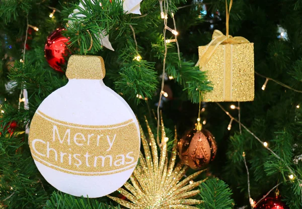 God Jul Många Gyllene Glitter Och Skimrande Ornament Hänger Gnistrande — Stockfoto