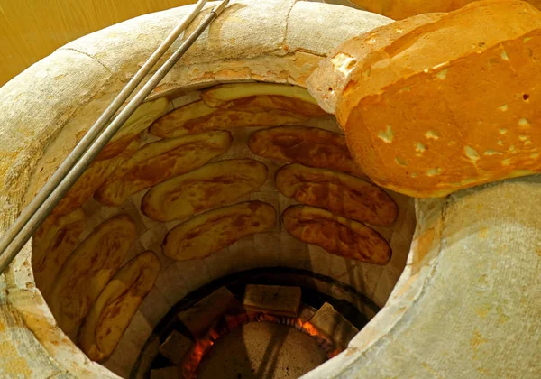 Moderno Horno Gas Tonir Para Hornear Pan Armenio Tradicional — Foto de Stock