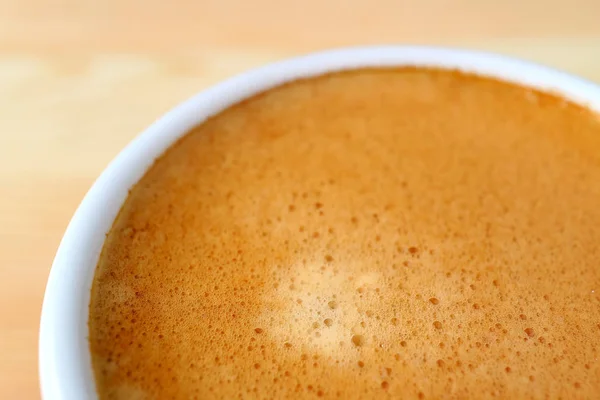 Geschlossener Aromatischer Italienischer Espresso Schaum Weißer Kaffeetasse — Stockfoto