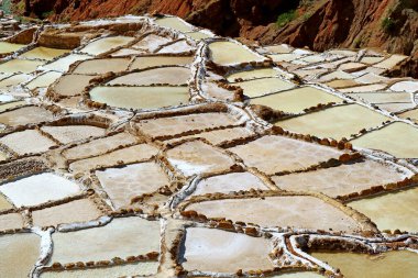 Salineras de Maras 'ın tuz göletleri, İnkalar' ın kutsal vadisi, Cusco bölgesi, Peru