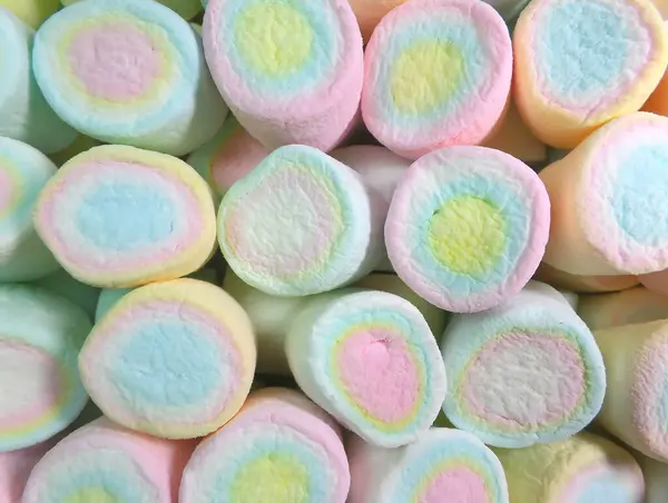 Pastel Pembe Mavi Sarı Marshmallow Şekerleri Arka Plan Için Üst — Stok fotoğraf