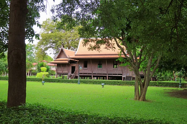 Prachtige Thaise Stijl Traditioneel Houten Huis Sanam Chan Nakhon Pathom — Stockfoto