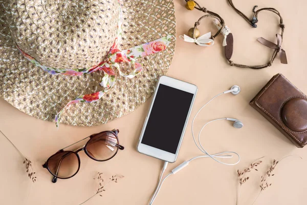 Fashion woman accessories isolated on color ackground — Stock Photo, Image