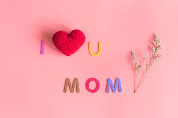 I love u mom message with flowe — Stock Photo, Image