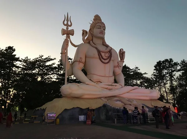 ジャバルプール マディヤ プラデーシュ州 インド 2019年2月8日 ジャバルプールのカターナル市におけるシヴァ像 — ストック写真