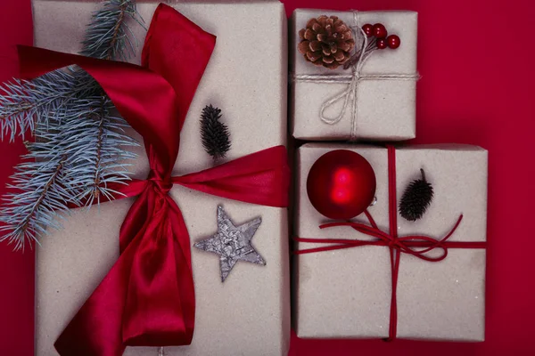 Elegante caja de regalos de Navidad presenta — Foto de Stock