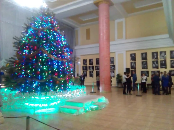 Wazige Achtergrond Kerstboom Foyer Van Het Theater — Stockfoto