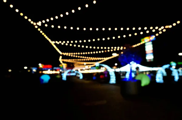 Fondo Borroso Decoraciones Navideñas Ciudad Iluminación Festiva Por Noche — Foto de Stock