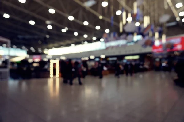 Wazige Achtergrond Mensen Lopen Rond Het Winkelcentrum Winkelcentrum Winkelcentrum Galerij — Stockfoto