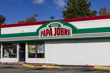 Logansport - Ekim 2016 yaklaşık: Papa John's eve servis Pizza Restoran. Papa John's üçüncü büyük eve servis ve pizza teslim dünya II zinciridir