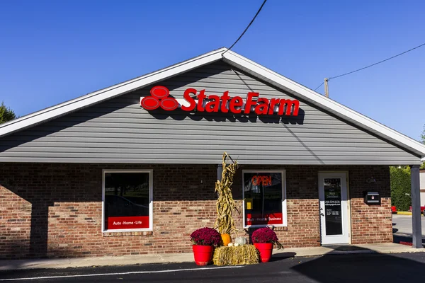 Anderson - Circa October 2016: State Farm Insurance Agent Location. State Farm Offers Insurance and Financial Services III — Stock Photo, Image