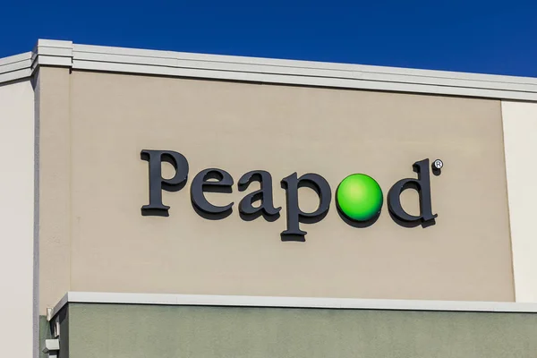 Indianápolis - Circa Noviembre 2016: Servicio de entrega de comestibles Peapod y almacén de pedidos en línea I — Foto de Stock