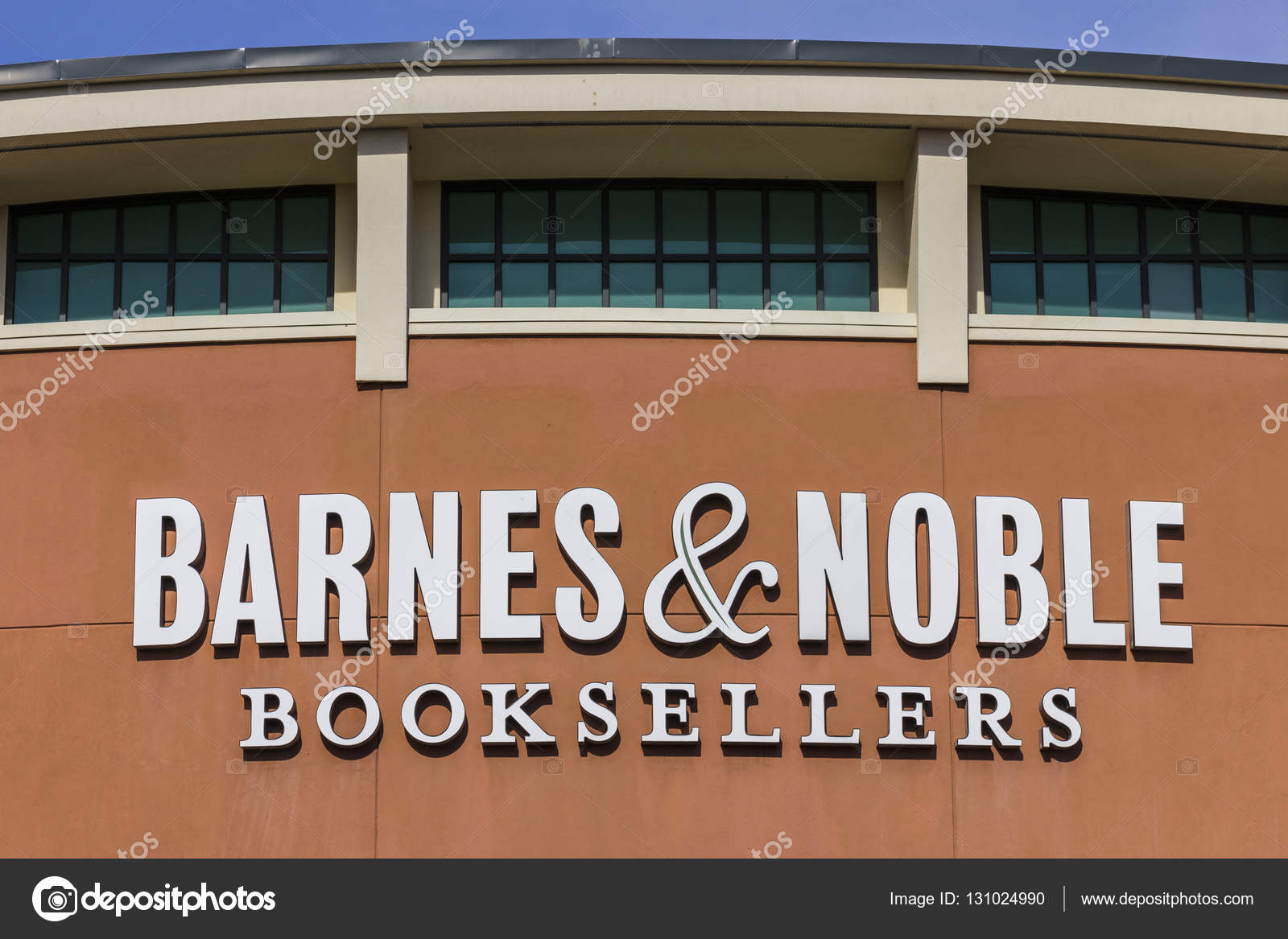 Indianapolis Circa November 2016 Barnes Noble Retail Location