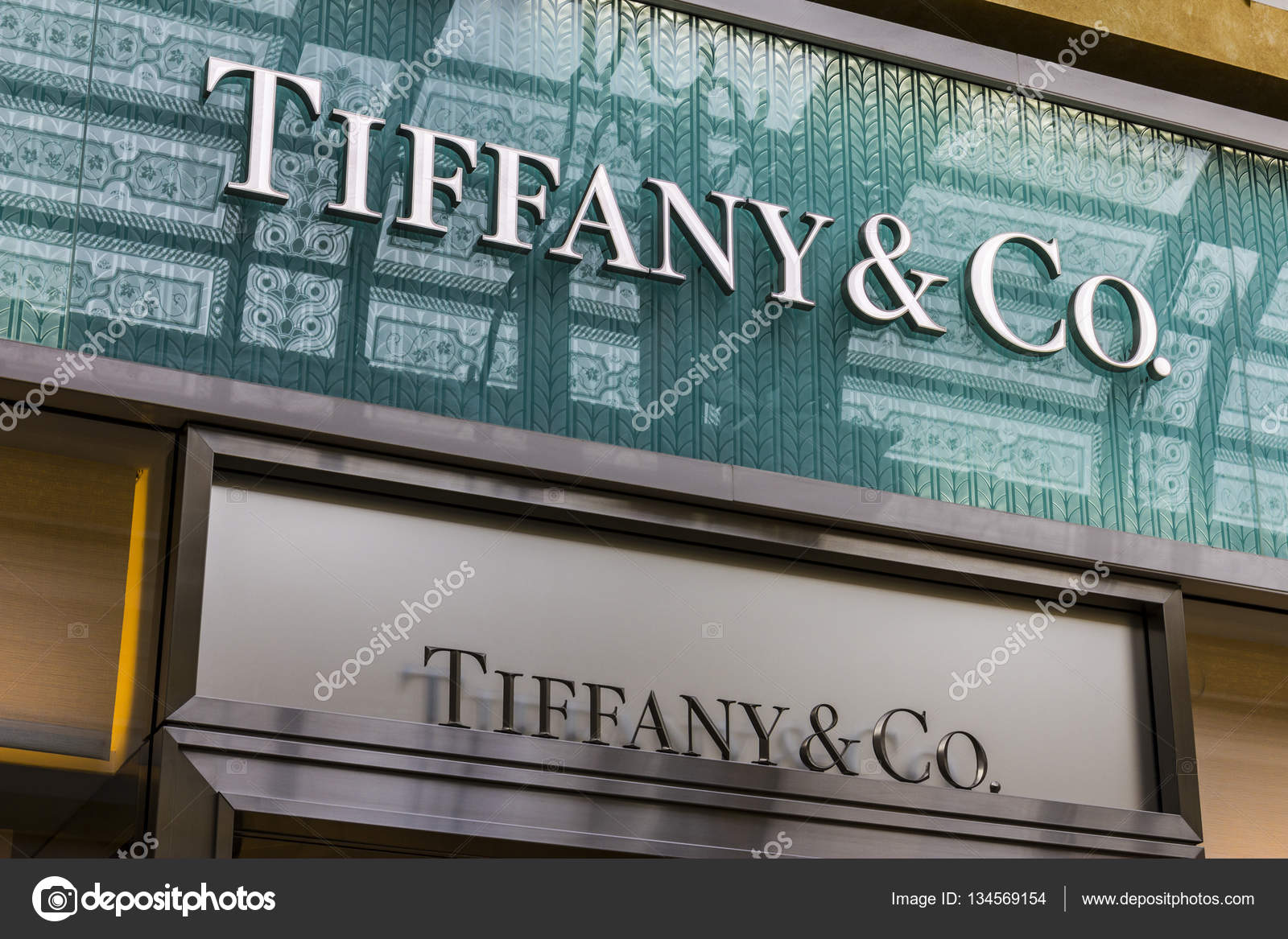 Las Vegas Circa December 2016: Tiffany Retail Mall