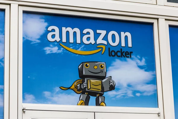 Las Vegas - Circa Dicembre 2016: Amazon Locker Ubicazione. Amazon Locker è un servizio di consegna pacchi self-service offerto da Amazon.com V — Foto Stock