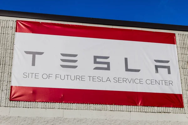 Індіанаполіс - Circa лютого 2017: Майбутнє Тесла сервіс-центр. Тесла, це технології та дизайну компанії Iv — стокове фото
