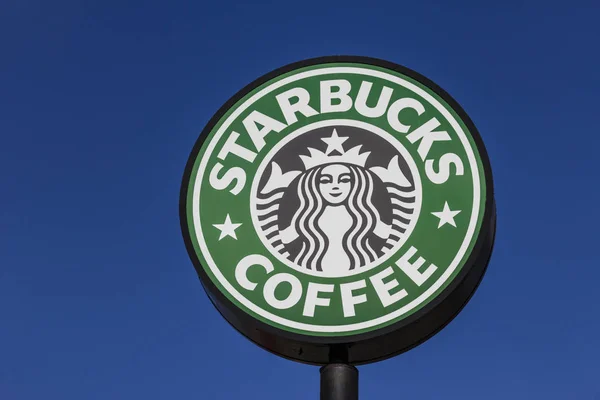 Indianapolis - Circa Φεβρουαρίου 2017: Starbucks καφέ κατάστημα. Starbucks είναι μια αμερικανική Xi αλυσίδα καφέ λιανικής — Φωτογραφία Αρχείου