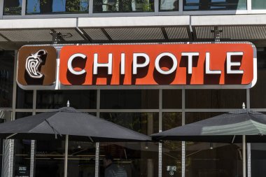 Indianapolis - Nisan 2017 yaklaşık: İsot Meksika Grill Restaurant. İsotlu sandviç bir zincir, Burrito Fast-Food restoranlar XII olduğunu