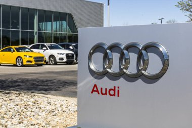 Indianapolis - Nisan 2017 yaklaşık: Audi otomobil ve Suv lüks otomobil Bayii. Audi Volkswagen grubunun bir üyesi olduğunu ben