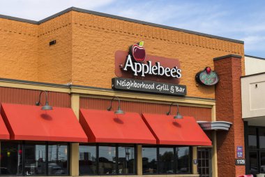 Marion - Nisan 2017 yaklaşık: Applebee's Neighborhood Grill ve Bar rahat Restoran. Applebee 's e Dineequity, Inc V kuruluşudur