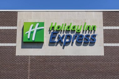 Indianapolis - Mayıs 2017 yaklaşık: Holiday Inn Express konum. Holiday Inn bir iştiraki olan InterContinental otel grubu suyudur