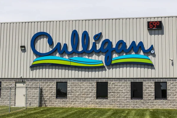 Indianapolis - 2017 május körül: Culligan víz kondicionálása Indianapolis. Culligan egy víz kezelés termékek vállalat azt — Stock Fotó