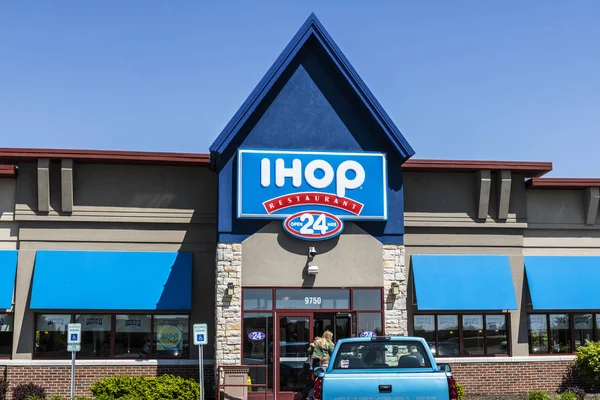 Ihop exterior hi-res stock photography and images - Alamy