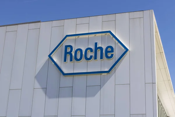 -Około maja 2017: Roche Diagnostics U.S. w Indianapolis. Roche Diagnostics jest światowym liderem w Iv opieki zdrowotnej — Zdjęcie stockowe