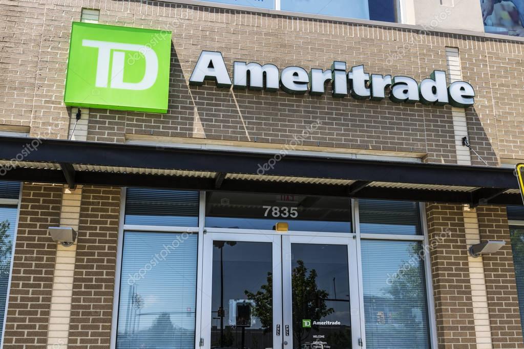 Cincinnati - Circa May 2017: TD Ameritrade local branch office. TD Ameritrade in an online broker of stocks and investments II