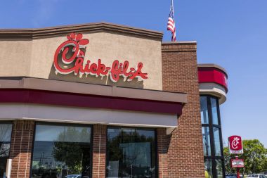 Lafayette - Haziran 2017 yaklaşık: Chick-fil-A perakende satmak Fast Food konum. Chick-fil-A Restoran Pazar günleri kapalı VIII