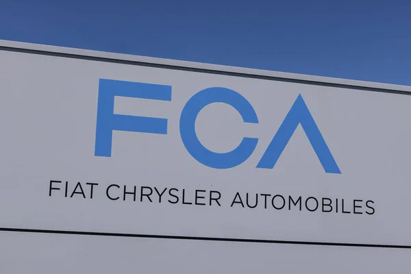 Kokomo - Circa Junho 2017: FCA Fiat Chrysler Automobiles Transmission Plant. FCA vende veículos sob as marcas Chrysler, Dodge e Jeep VIII — Fotografia de Stock