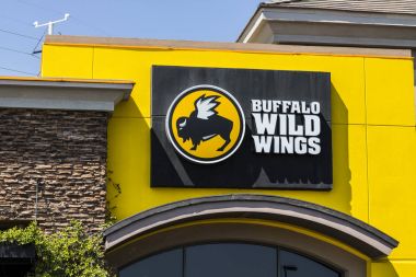 Las Vegas - Temmuz 2017 yaklaşık: Buffalo Wild Wings ızgara ve Restoran Bar. B-Dubs V canlı spor, kanat ve bira bulabilirsiniz