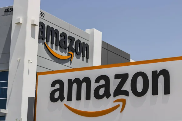 Las Vegas - Temmuz 2017 yaklaşık: Amazon.com yerine getirilmesi Merkezi. Amazon Largest Internet-Based perakendeci Amerika Birleşik Devletleri II olduğunu