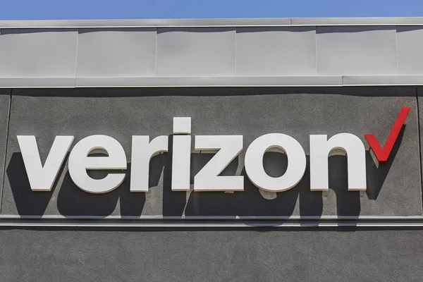 Лас-Вегас - близько 2017 липня: Verizon Wireless роздрібної розташування. V — стокове фото