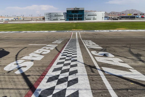 Las Vegas - Circa 2017. július: Indítsa el a Befejezés vonal a Las Vegas Motor Speedway. Lvms ad otthont a Nascar és Nhra események, beleértve a Pennzoil 400 VII. — Stock Fotó